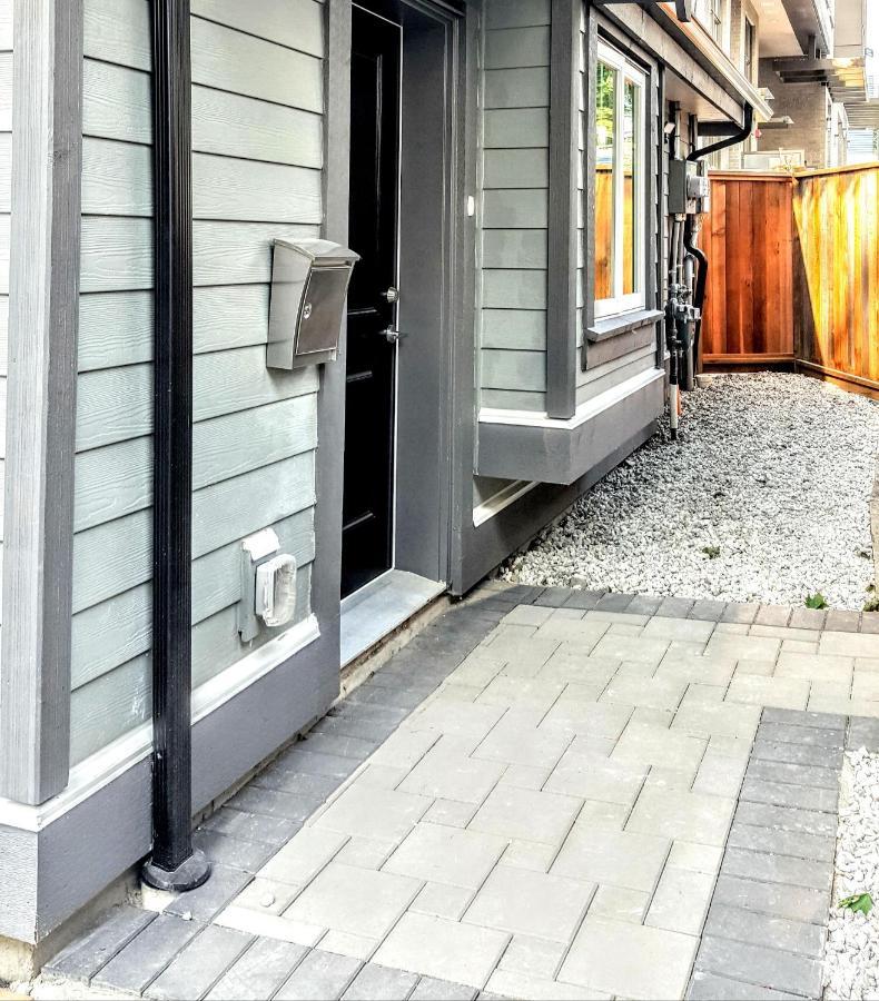 Villa New Urban Modern Main Street House Vancouver Exterior foto